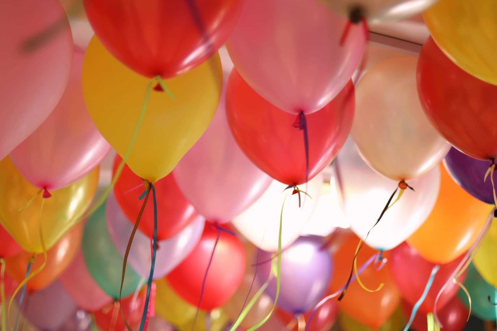 7 astuces pour faire perdurer les ballons gonflés à l'hélium de sa